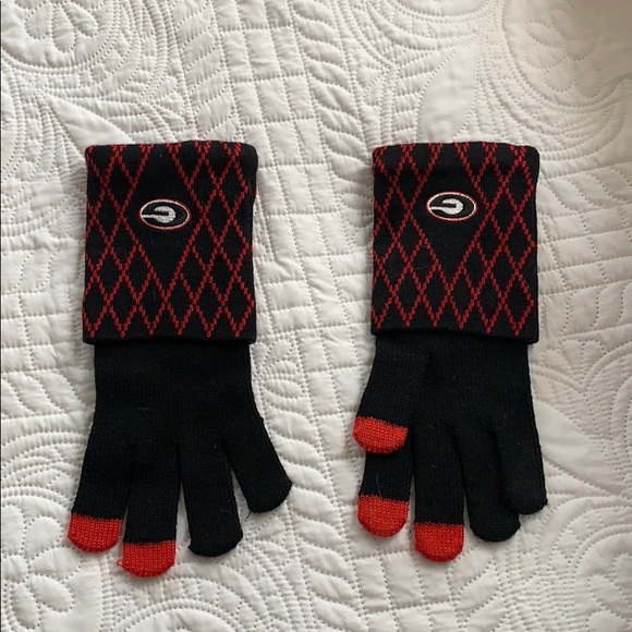 University of Georgia Gloves - Picture 1 of 3
